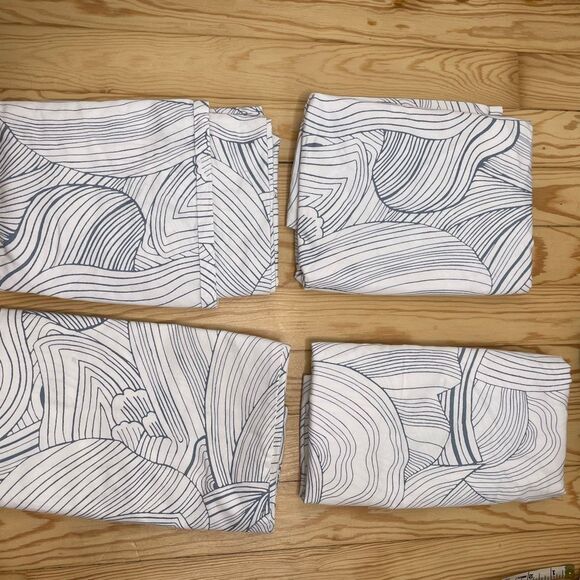 Brooklinen Luxe Sateen King Bed Sheet Set Oyster Blue Fitted Flat 4 Pillowcase - Picture 9 of 12